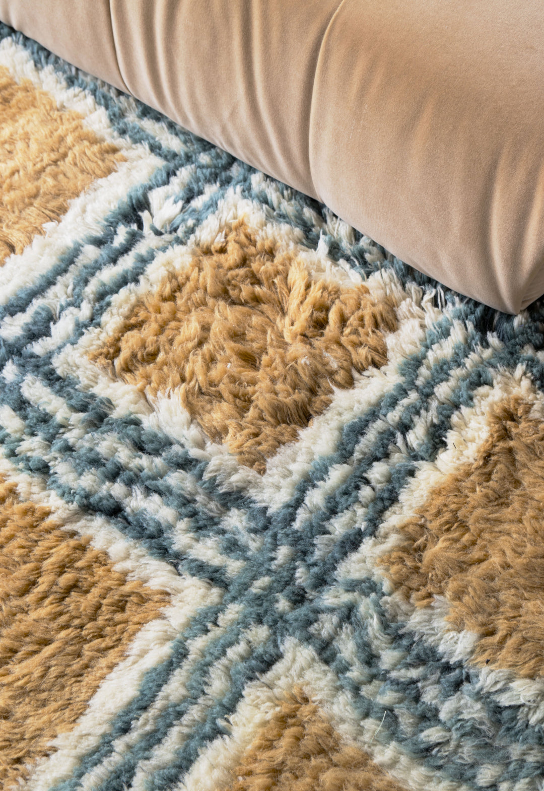 Evelina Kroon Shaggy Pergola Sample