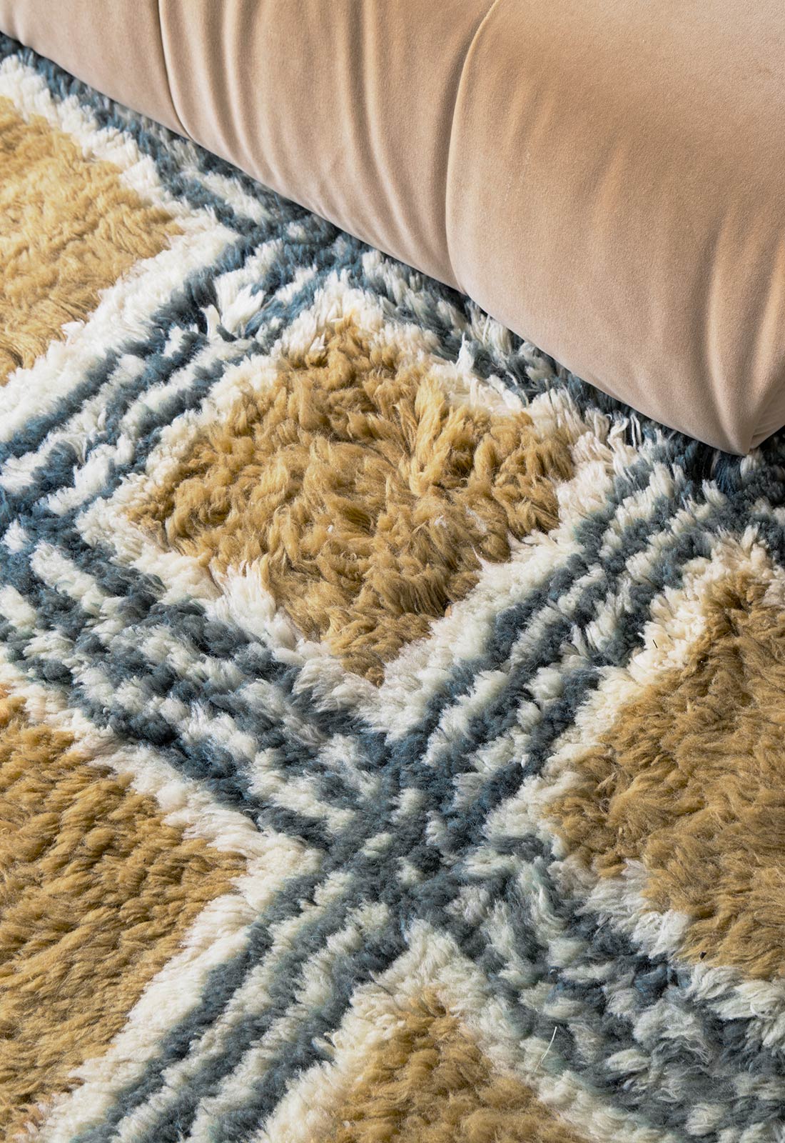 Evelina Kroon Shaggy Pergola Sample