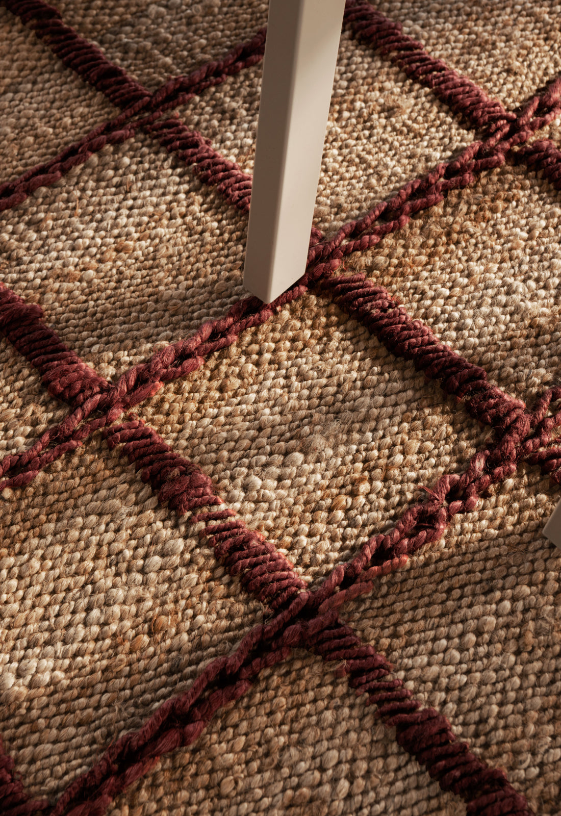 Strata Braided Jute Burgundy